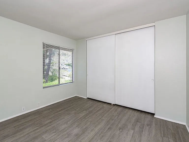 9653 Easter Way — Photo 15