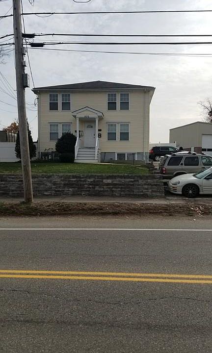1st image of 850 Pleasant St #1