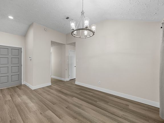5th image of 1815 Millbury Dr