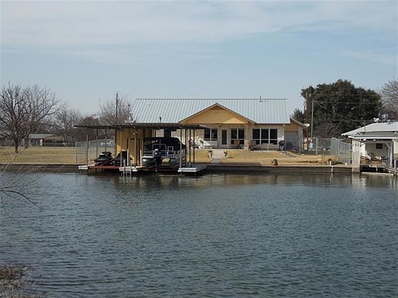 5th image of 326 Park Ln
