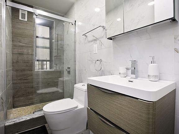 5th image of 200 W 145th St #10B