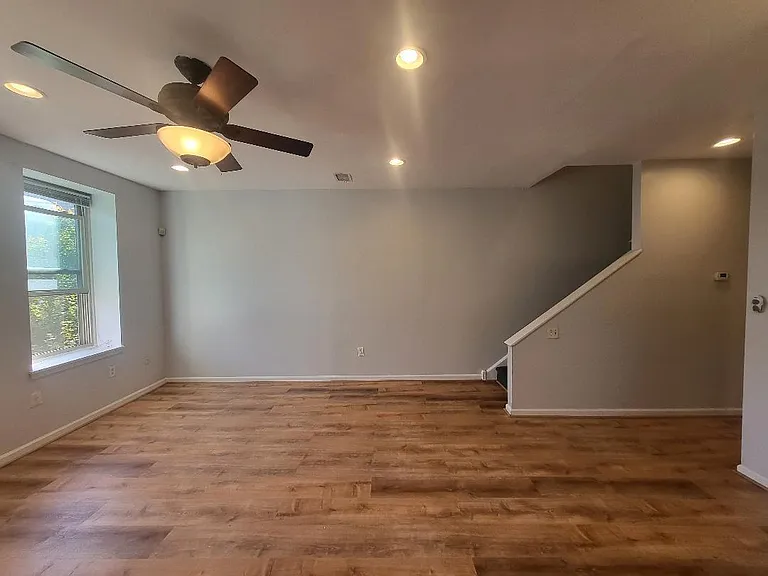 1617 Christian St #2 — Photo 22