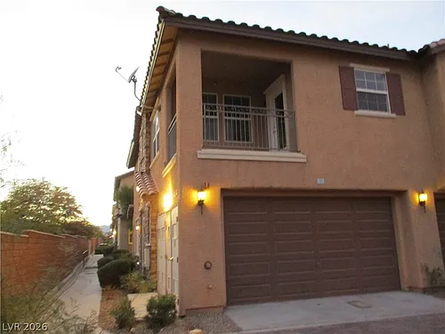 8421 Insignia Ave #101 Photo 1