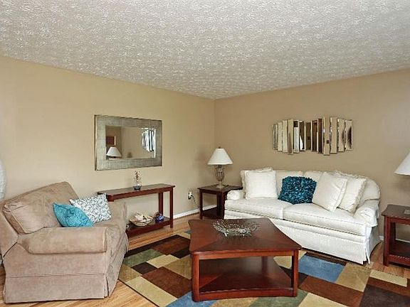2nd image of 940 Bordallo Dr