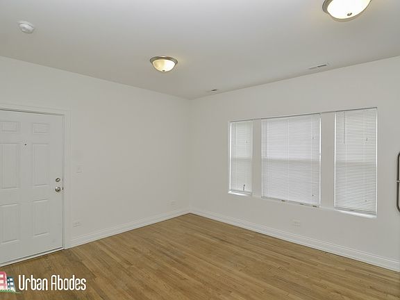 5th image of 4911 W Cuyler Ave #1