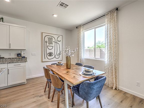 3rd image of 6057 Sunshine Shores St