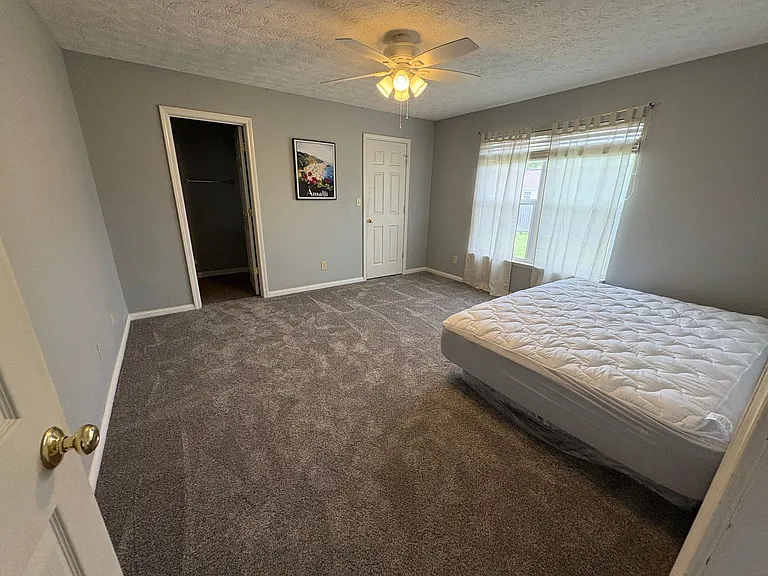 1402 Crusade Dr — Photo 14