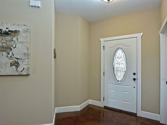 3rd image of 107 Friends Wood Ave