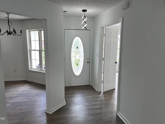 4th image of 5925 Grandel Meadow Ct
