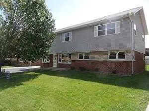 7837 W 74th Pl photo 1