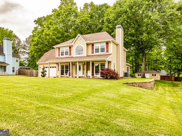 165 Woodstream Dr, Newnan, GA 30265