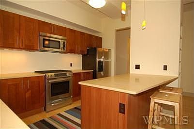 4th image of 45 Main St APT 3H