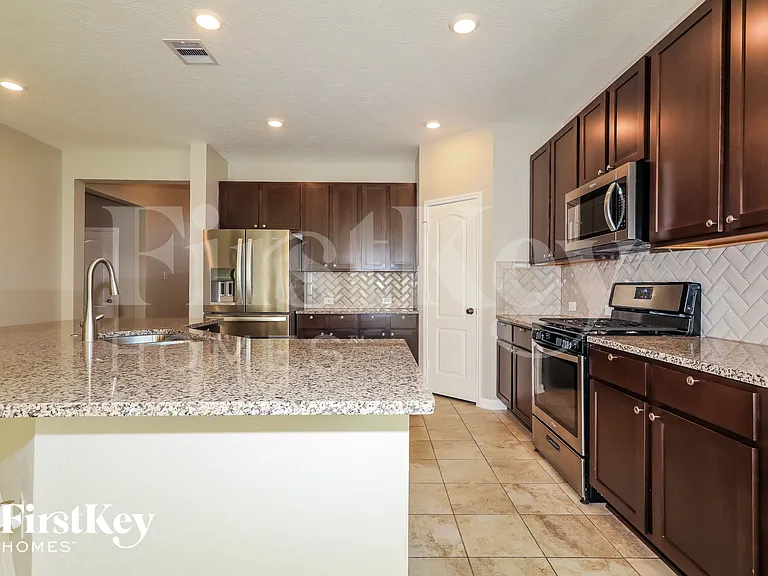 8757 Ute Creek Ln — Photo 5