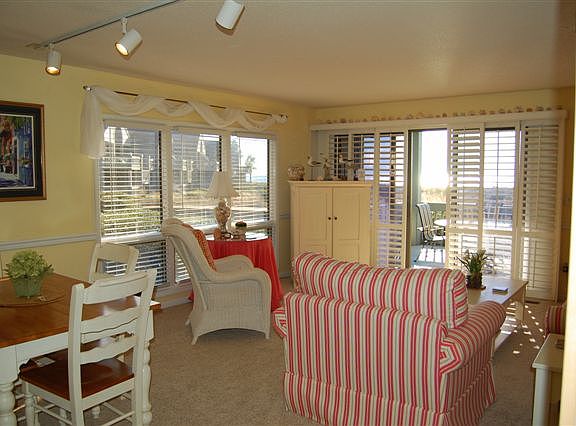 3rd image of 1361 Pelican Watch Villas
