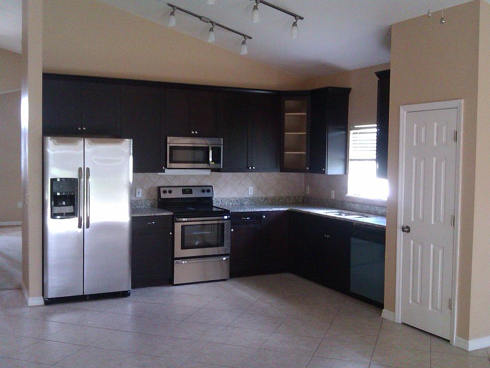 1st image of 2706 Woodstream Cir