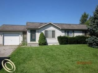 1578 Golden Gate Ct, Saint Clair, MI 48079