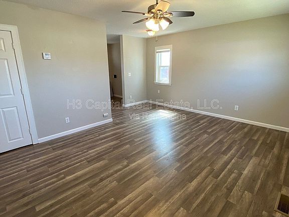 2nd image of 7 Briarcliff Dr