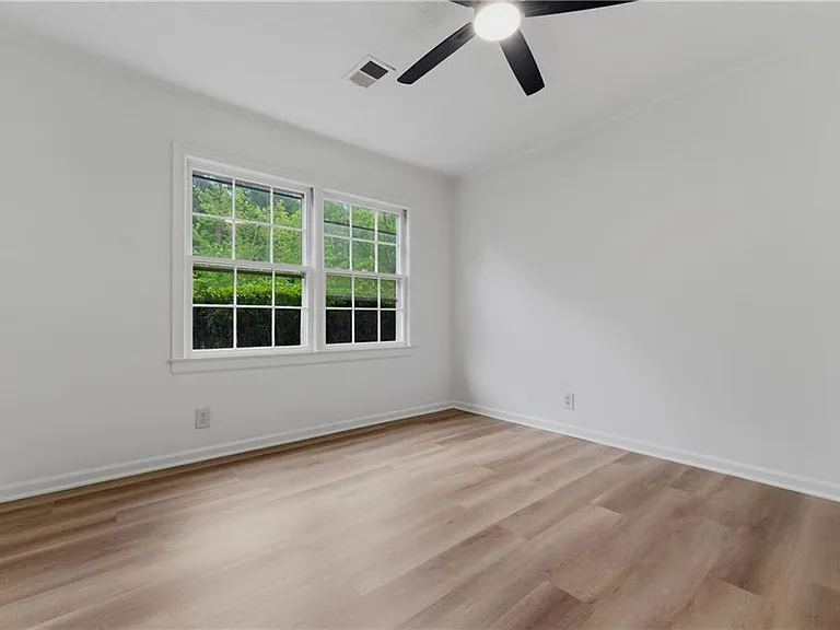 393 Old Acworth Rd — Photo 17