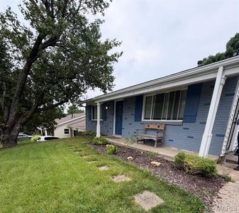 5006 Country Manor Dr, Imperial, MO, 63052