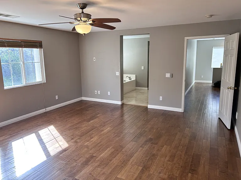 363 Circulo Coronado — Photo 11