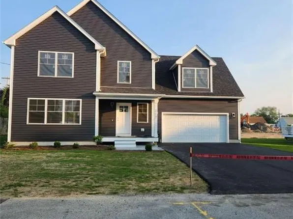 209 Harmony Ct, Warwick, RI 02889