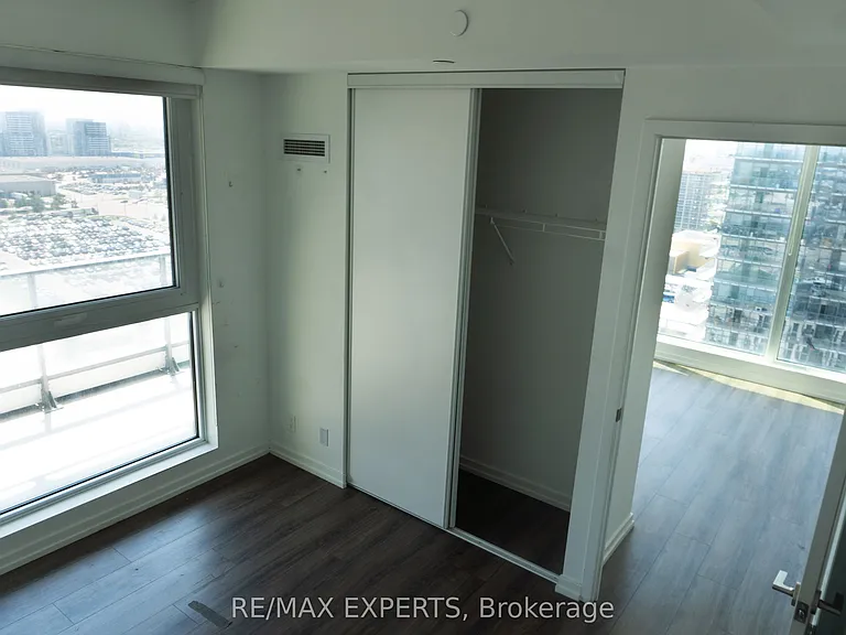 7890 Jane St #1802 — Photo 16