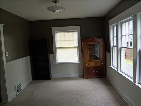 5th image of 226 E Euclid Ave