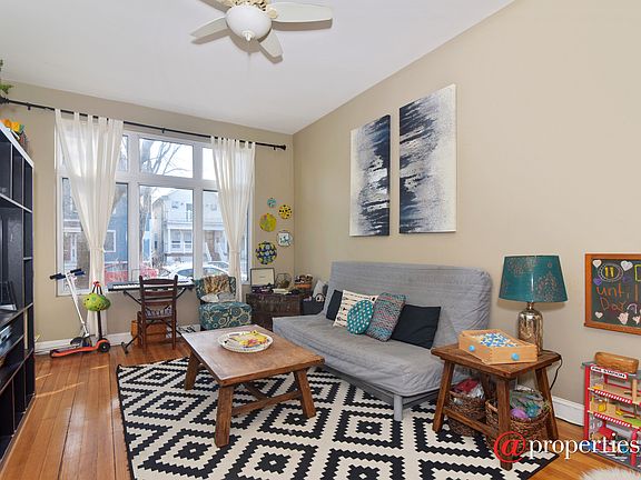 Living Room Unit 1