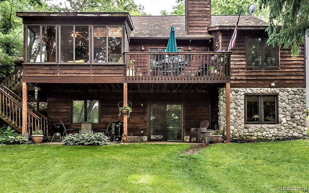 4653 Cornwell Ln, Whitmore Lake, MI 48189 Zillow