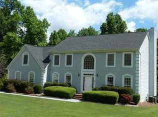 421 Sarah Ln, Lawrenceville, GA 30046