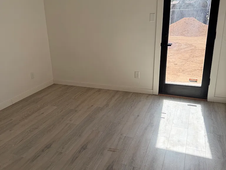 11802 N Miller Rd — Photo 18