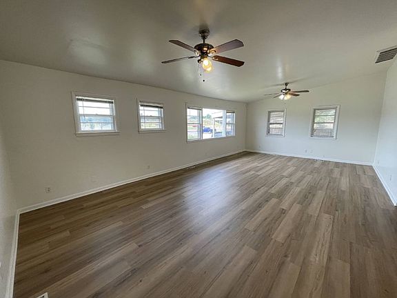 4th image of 2023 NW 40th St