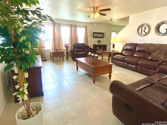 3rd image of 8722 SUNVIEW PARK