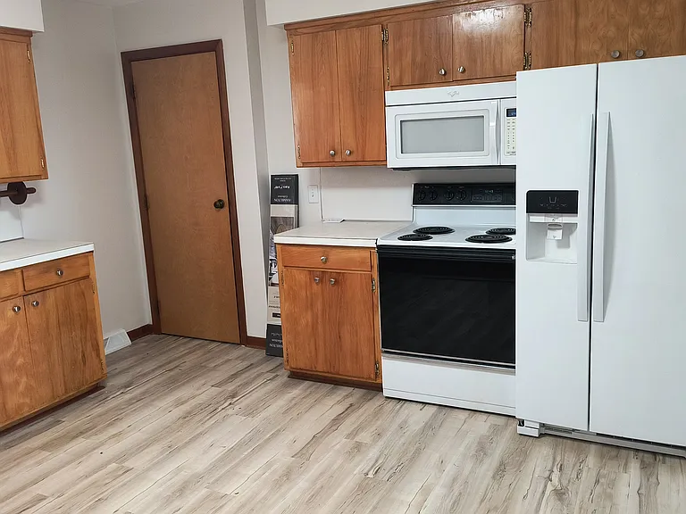 104 La Choy Dr — Photo 3