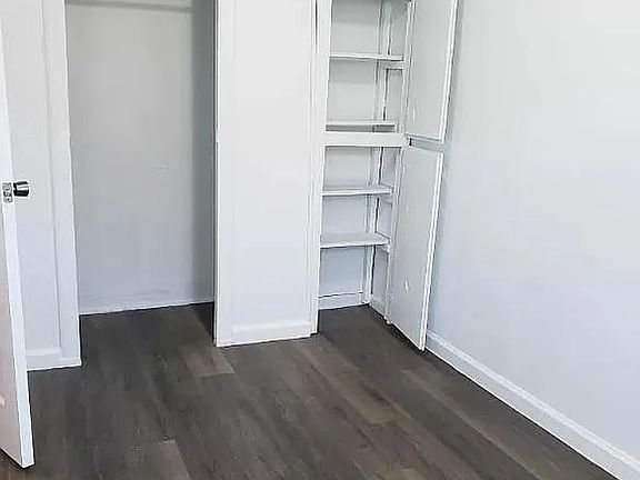 3rd image of 2613 E Cherry St