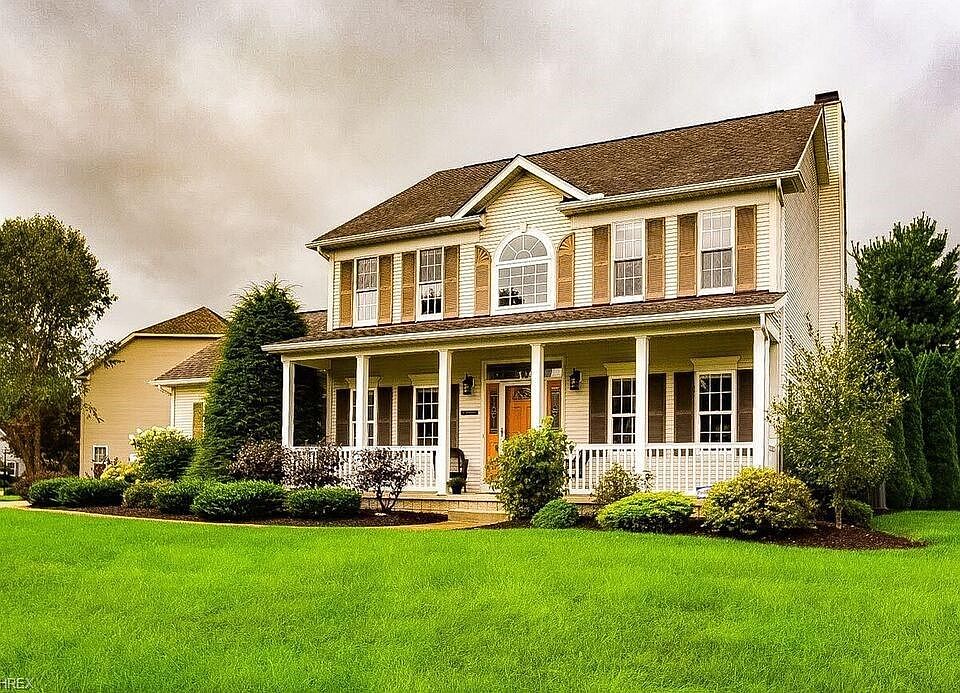 1st image of 840 Bellaire Dr