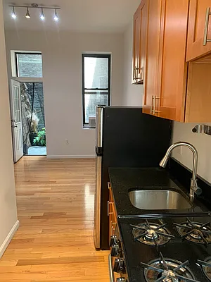 Rented by Maz Group NY | media 7