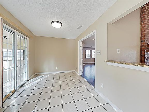 2nd image of 103 Crest Brook Dr