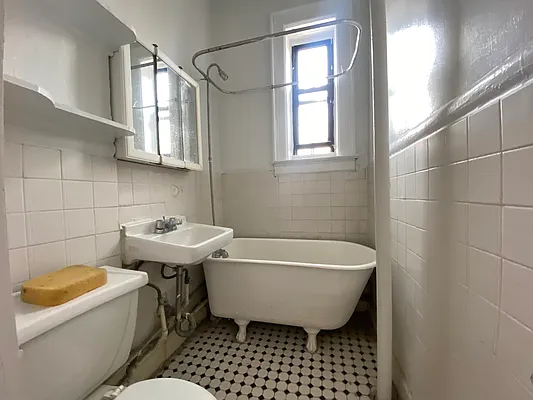 Rented by Kingdom Equities MGMT LLC | media 7