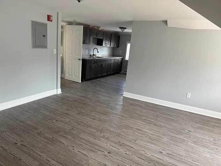 1269 Broad St #3 — Photo 13