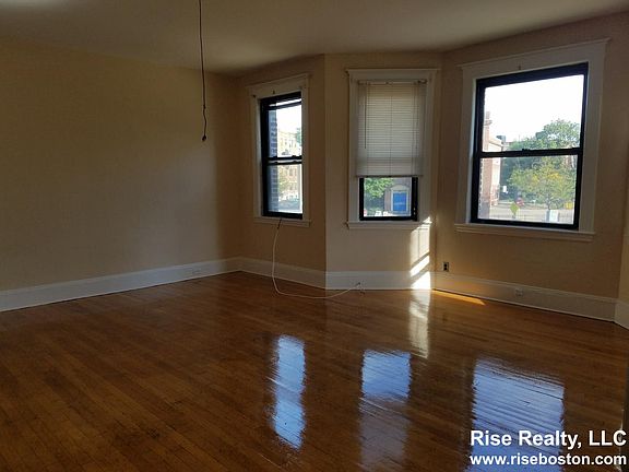 2nd image of 223 Chestnut Hill Ave #3