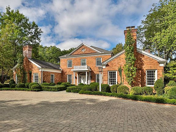2nd image of 6685 Miralake Ln