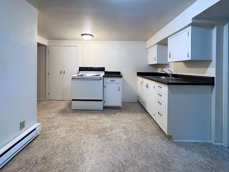361 W Broadway #10