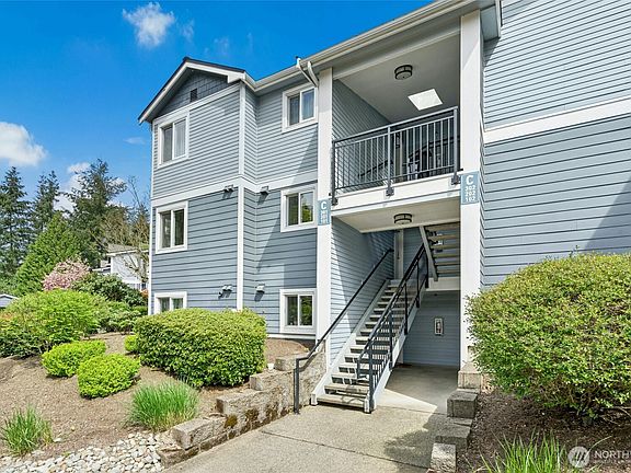 2nd image of 250 NW Dogwood Street #C201