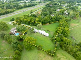 141 Cox Loy Ln, Clinton, TN 37716