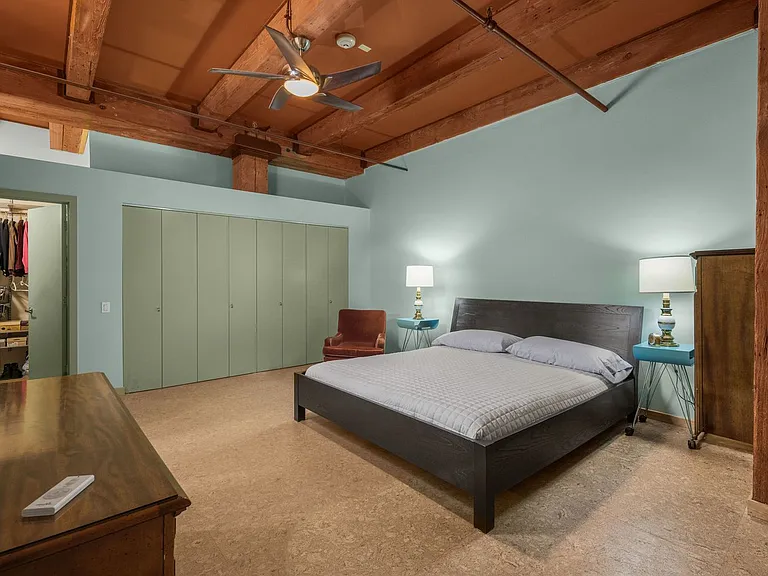 540 N Lake Shore Dr — Photo 22
