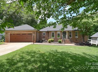16433 Grapperhall Dr, Huntersville, NC 28078