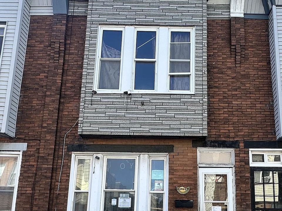 1st image of 1942 Clarence St