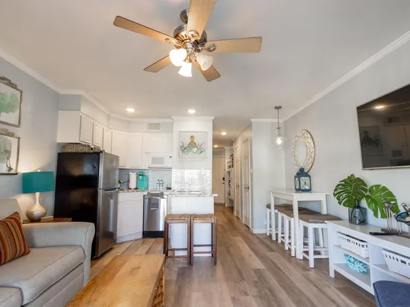 6102 Seawall Blvd #212B, Galveston, TX 77551