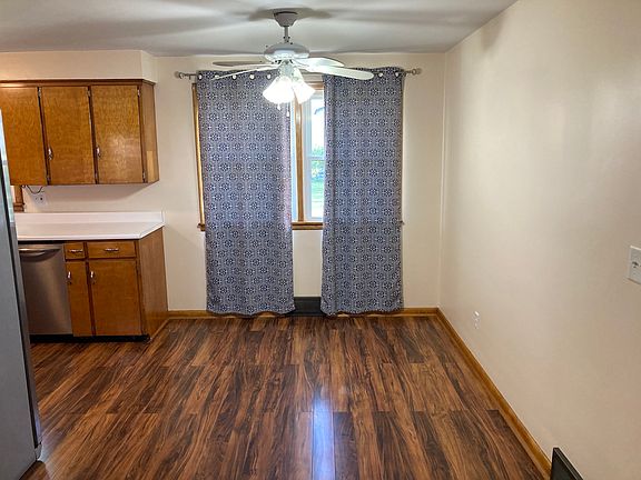 5th image of 2865 Poplar St NW